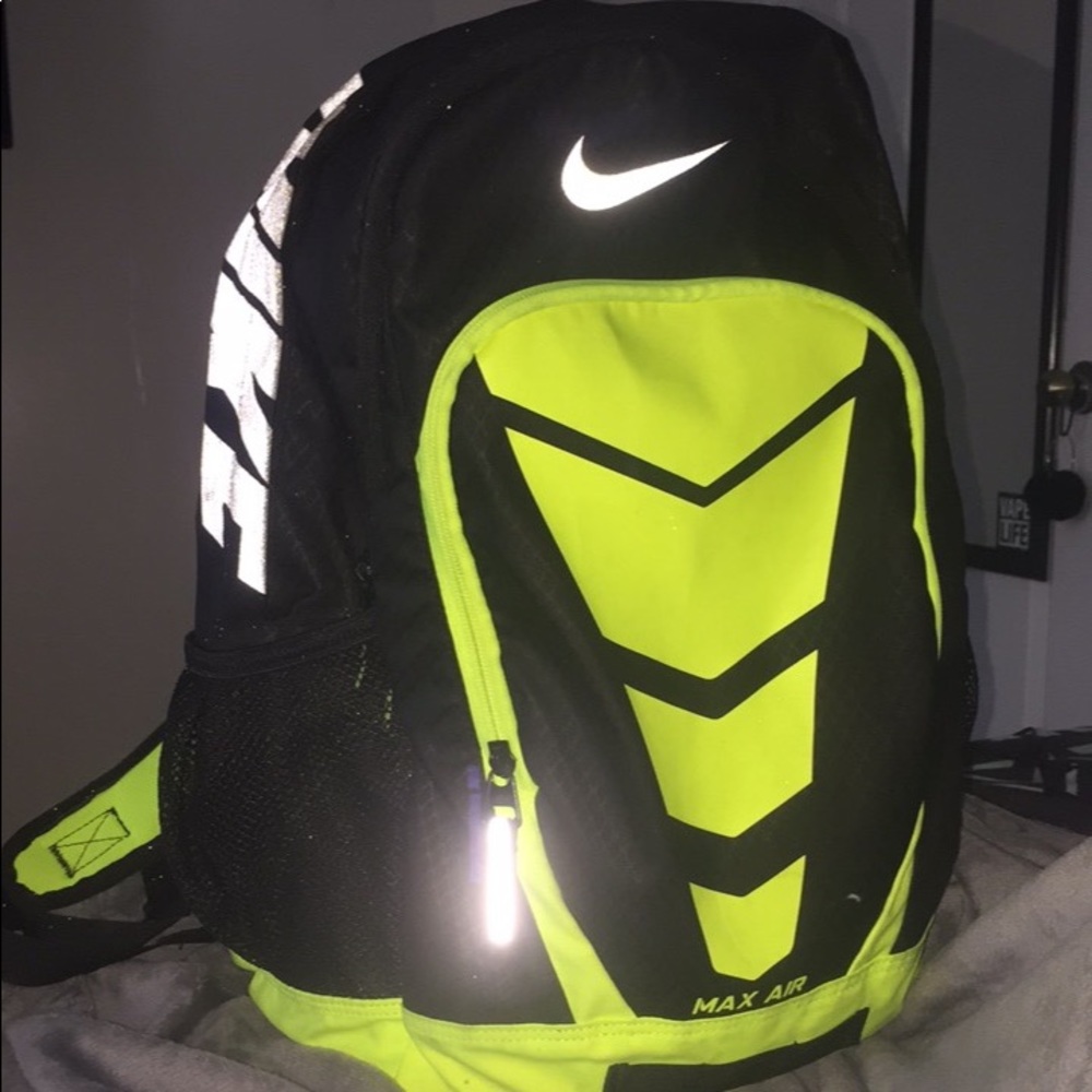 Nike air reflective backpack