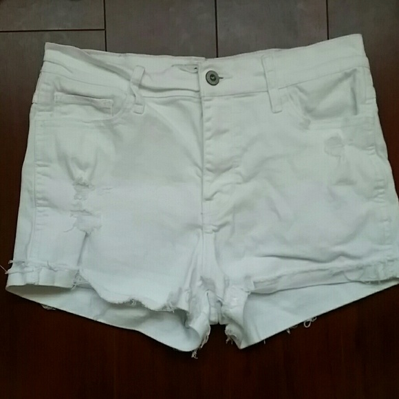 Hollister Pants - HOLLISTER WHITE JEAN SHORTS