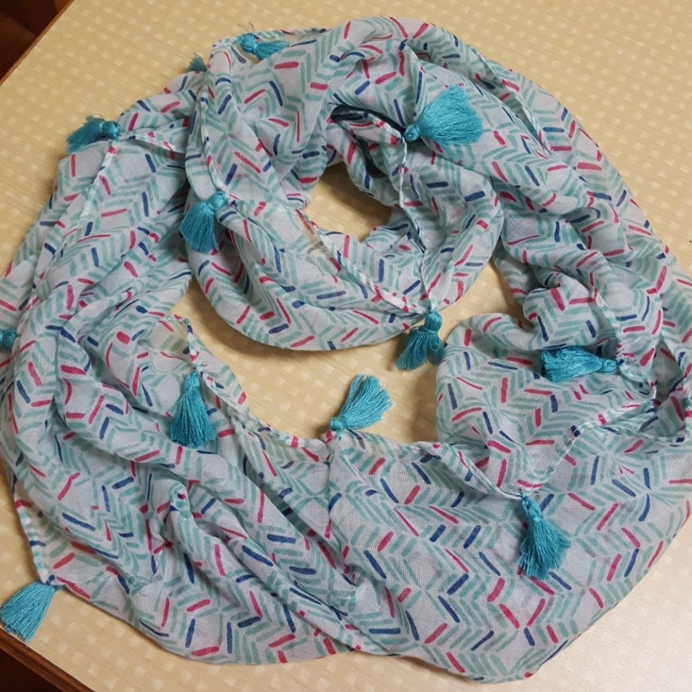 Infinity Scarf NWOT $7 obo