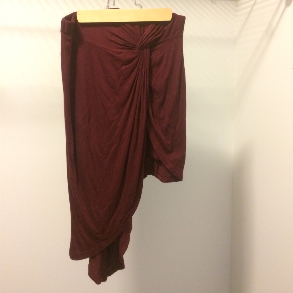 Pretty maroon skirt