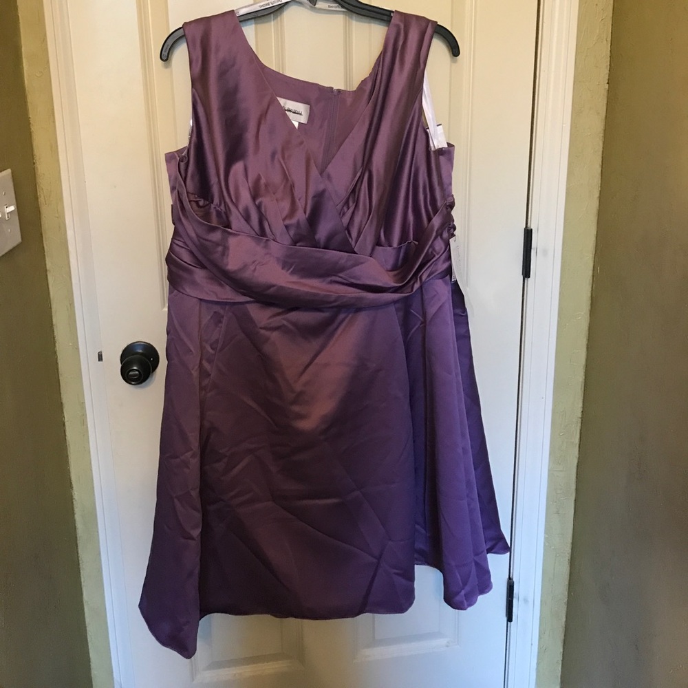 24W Off The Shoulder Cap Sleeve Purple Dress