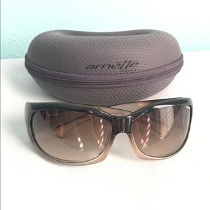 BRAND NEW Arnette Untouchable Sunglasses