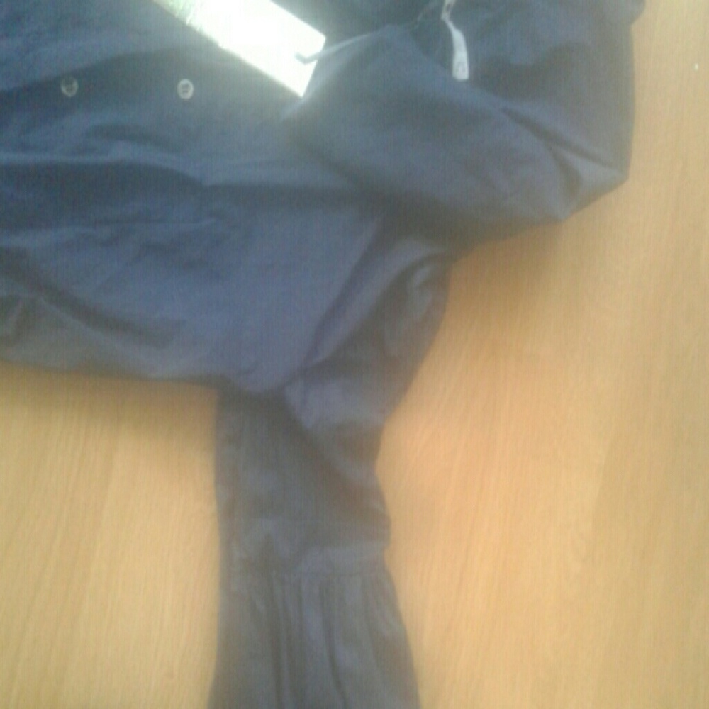 Blouse - Picture 2 of 4