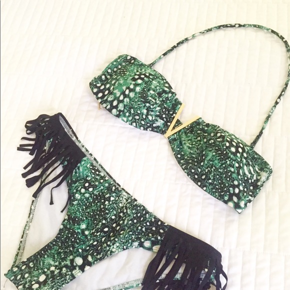 Fringe bikini - Picture 2 of 4