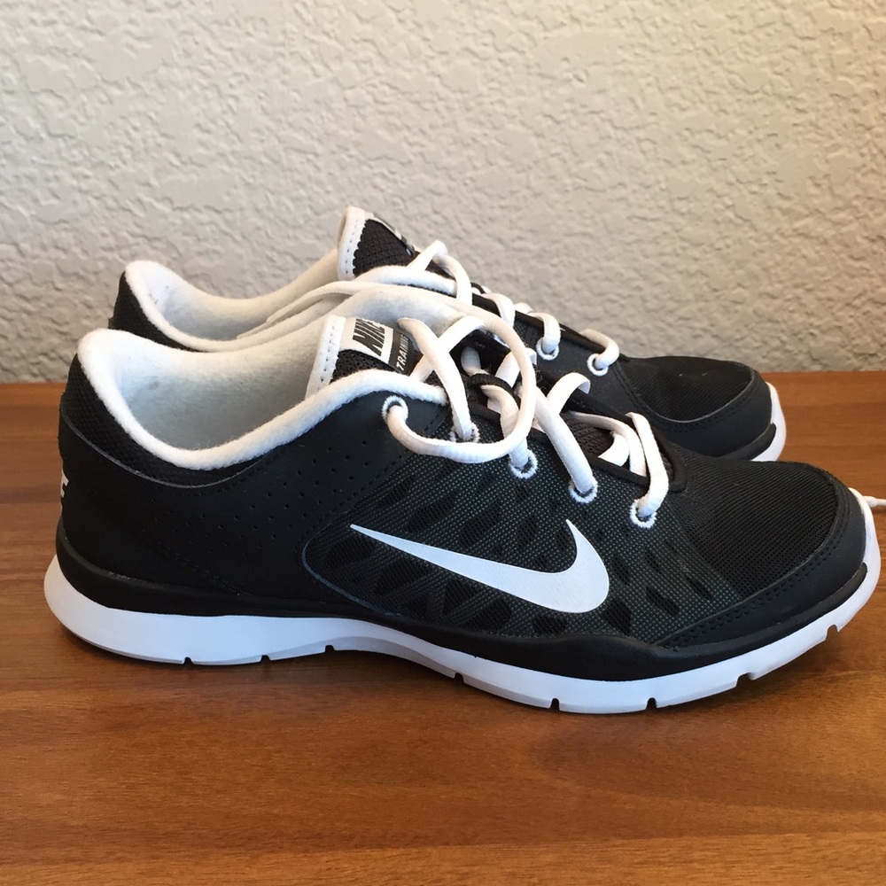 EUC Nike trainers; women's 7