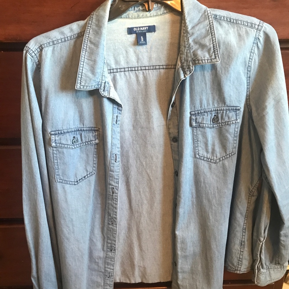 Old navy chambray button up