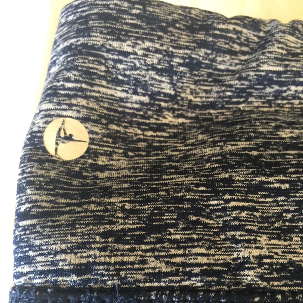 Leggins sz XL ‼️Final Markdown‼️