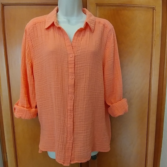 Chico's Tops - Chico's size 3 peach blouse Chico's Tops - Chico's size 3 peach blouse