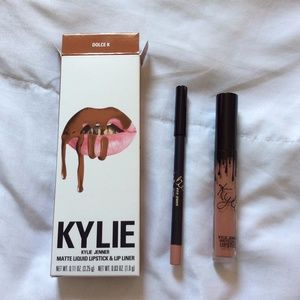 AUTHENTIC💯💯💯! NEW! Kylie Lip Kit in Dolce K