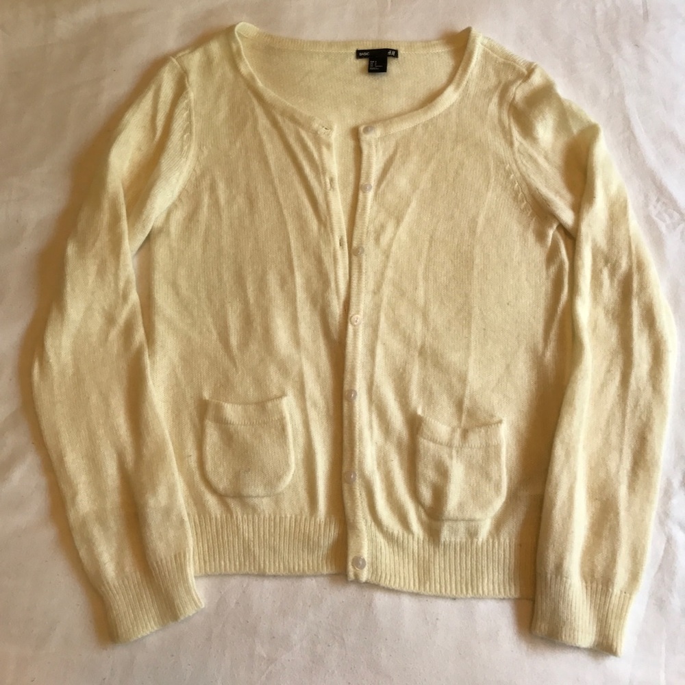 VERY SOFT H&M cream cardigan size S