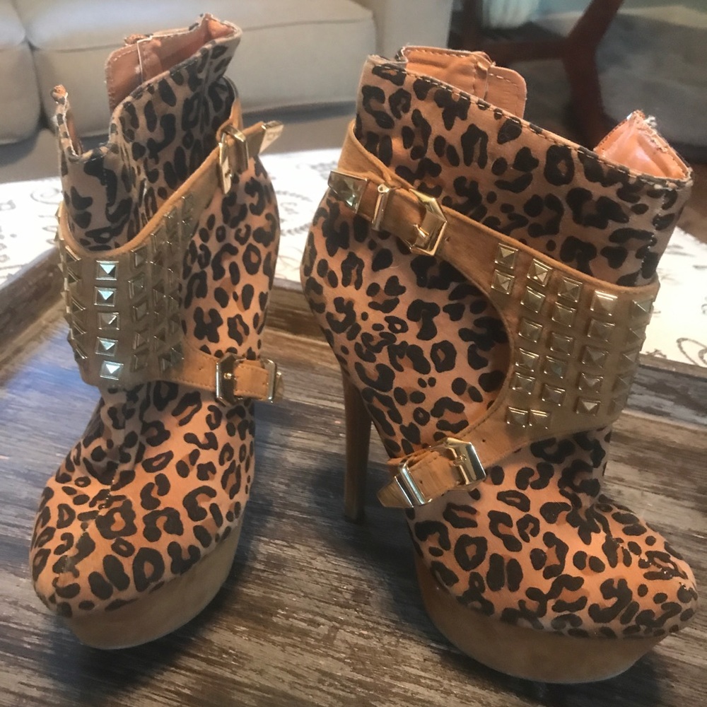 Shoes