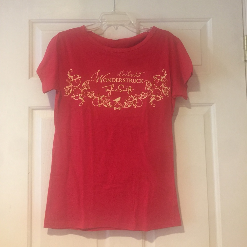 Taylor Swift t-shirt Wonderstruck Enchanted - NEW!