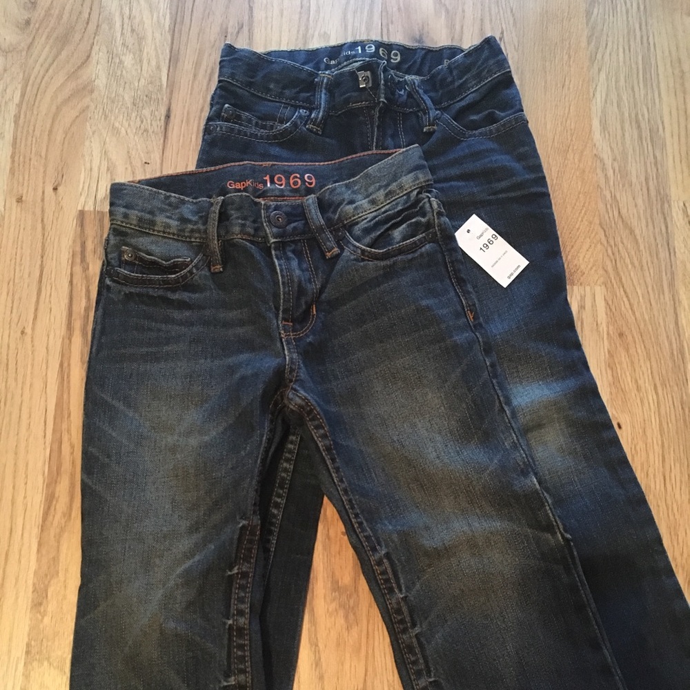 2 pairs Gap Boys jeans size 4