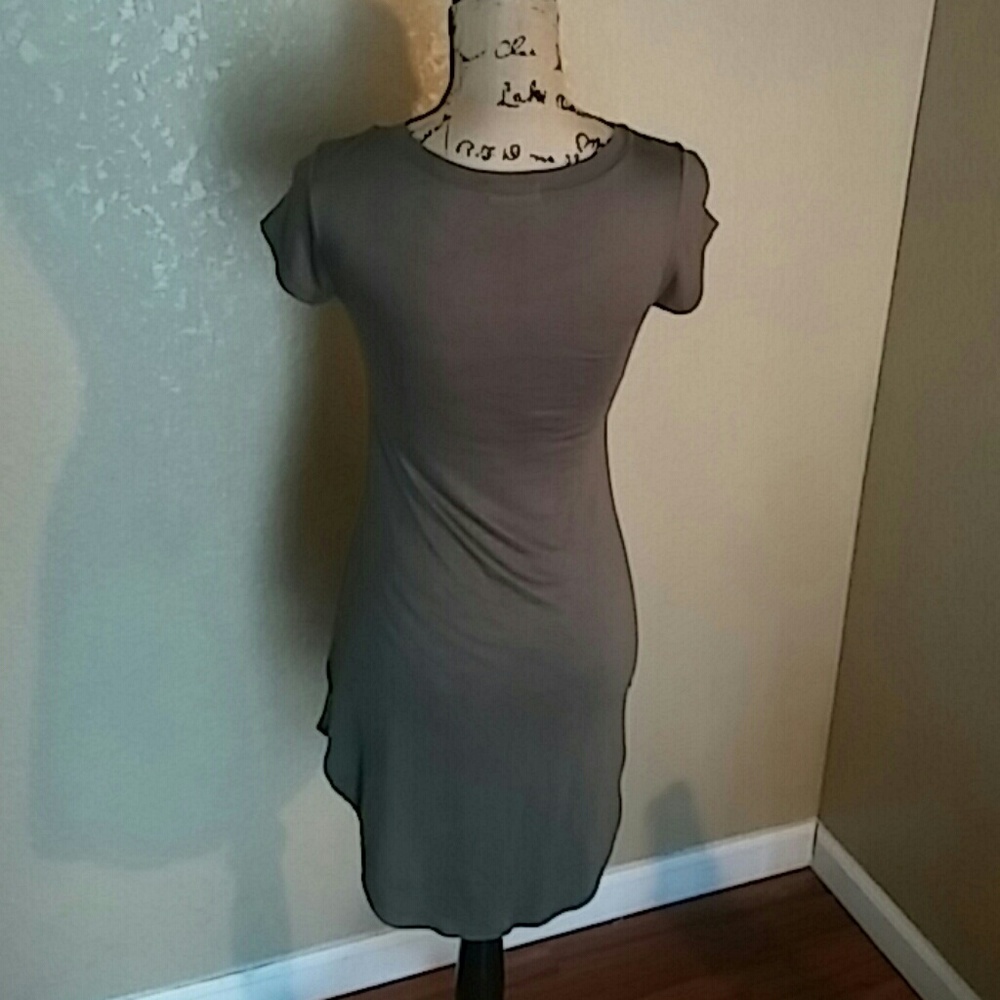Dress - Picture 2 of 3