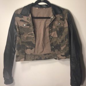 Cropped army jacket
