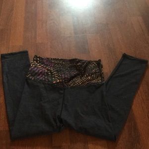 Fabletics crop leggings
