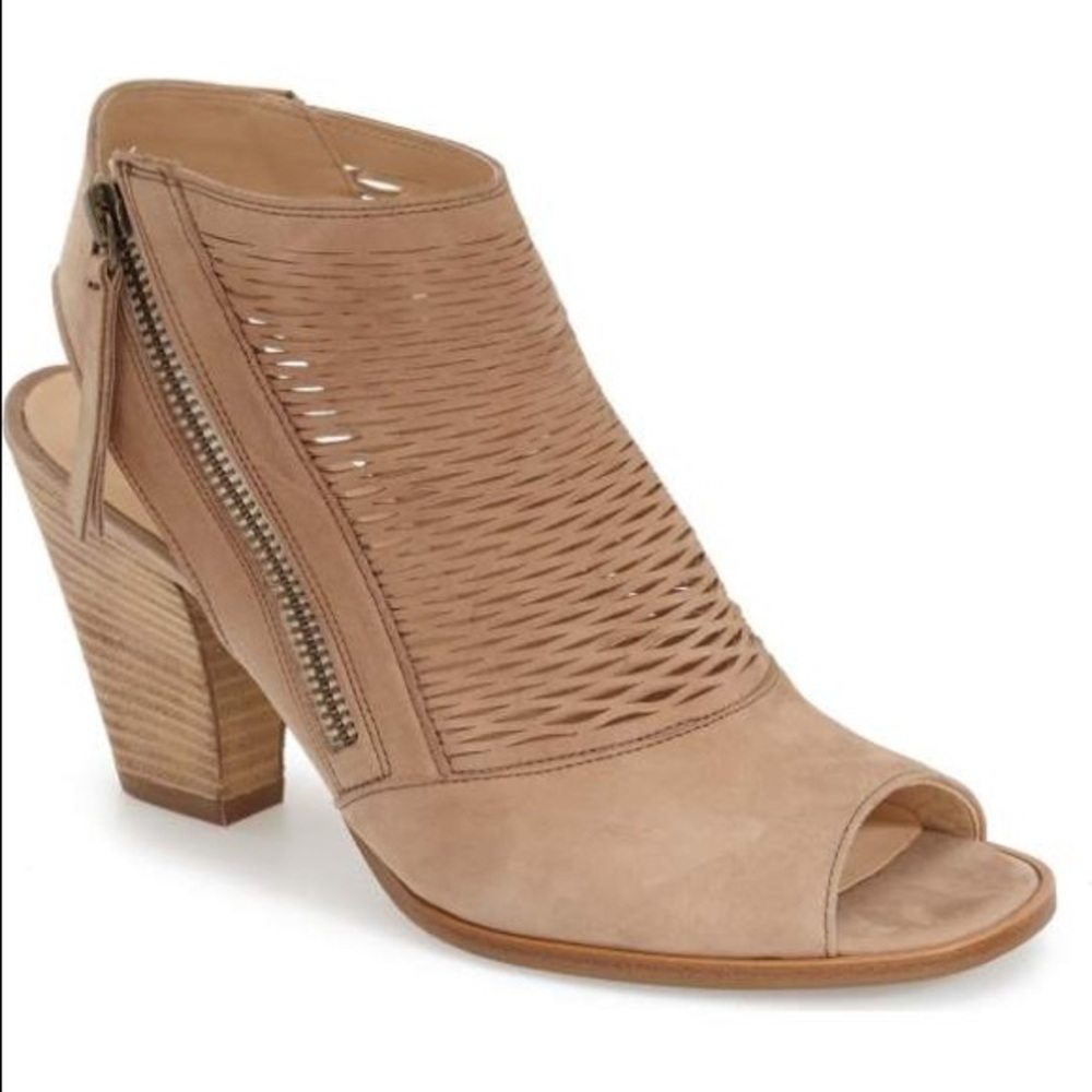 ❗️ Paul Green Willow Peep Toe Sandals ❗️