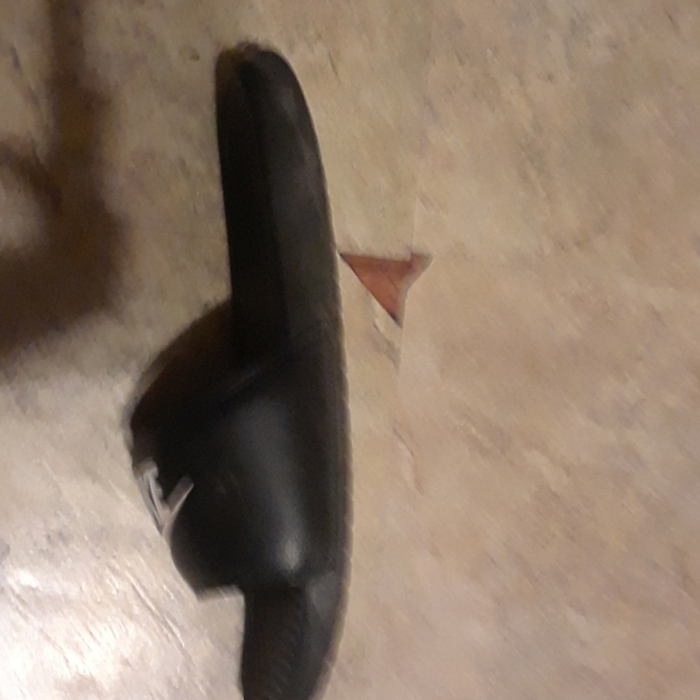 Nike slippers - Picture 4 of 4