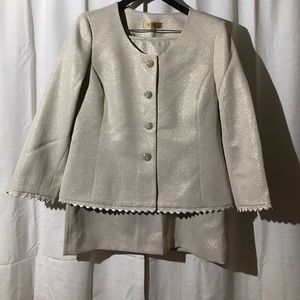 Kasper Skirt Suit