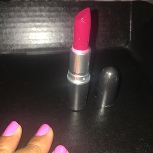 MAC X RIRI COLLECTION LIPSTICK IN HEAUX