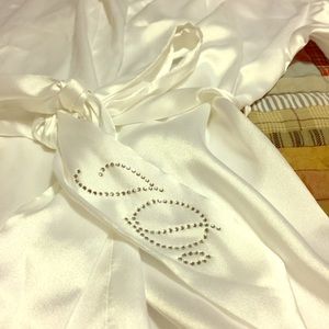 VS I Do Collection: Bridal Hoodie and Bathrobe Lot