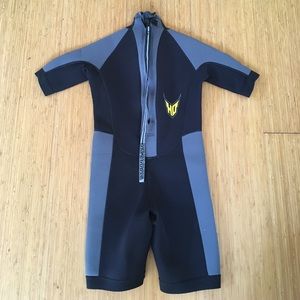 2mm Aqua seal child's wetsuit