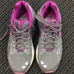 Brooks Ariel Running Shoes