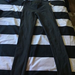 Grey active leggings / dress up or dress down