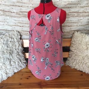 NWT Maurice's Floral Tank 🌸