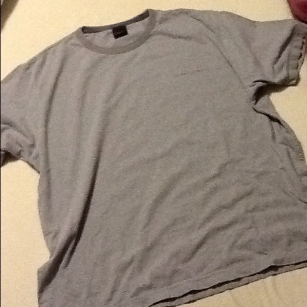 Men's Size M Tee, Excellent Condition