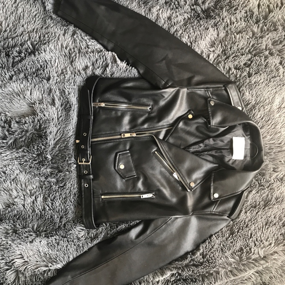 🚫SOLD🚫 Zara faux leather jacket