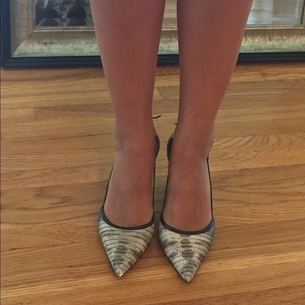 Faux snake skin pointy heels