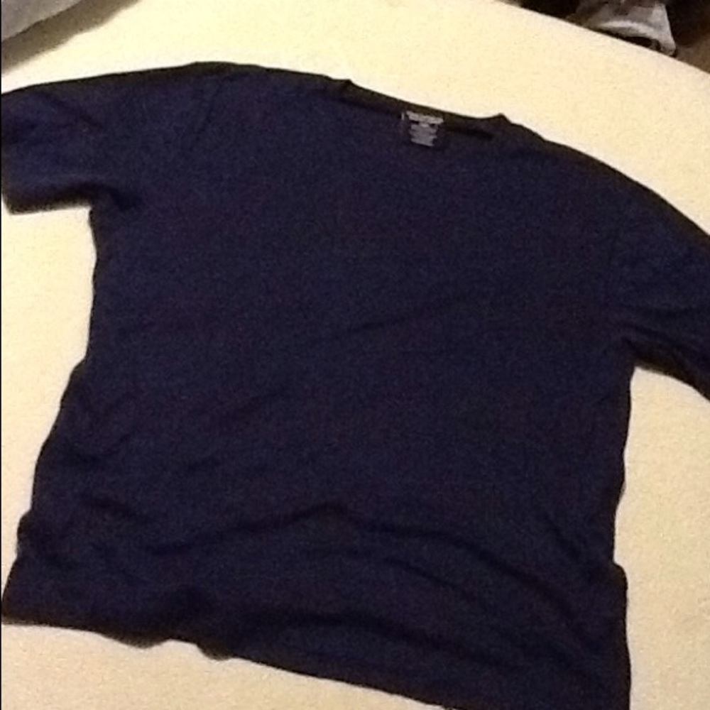 Men's Size L Fitted Tee, Excellent Condition