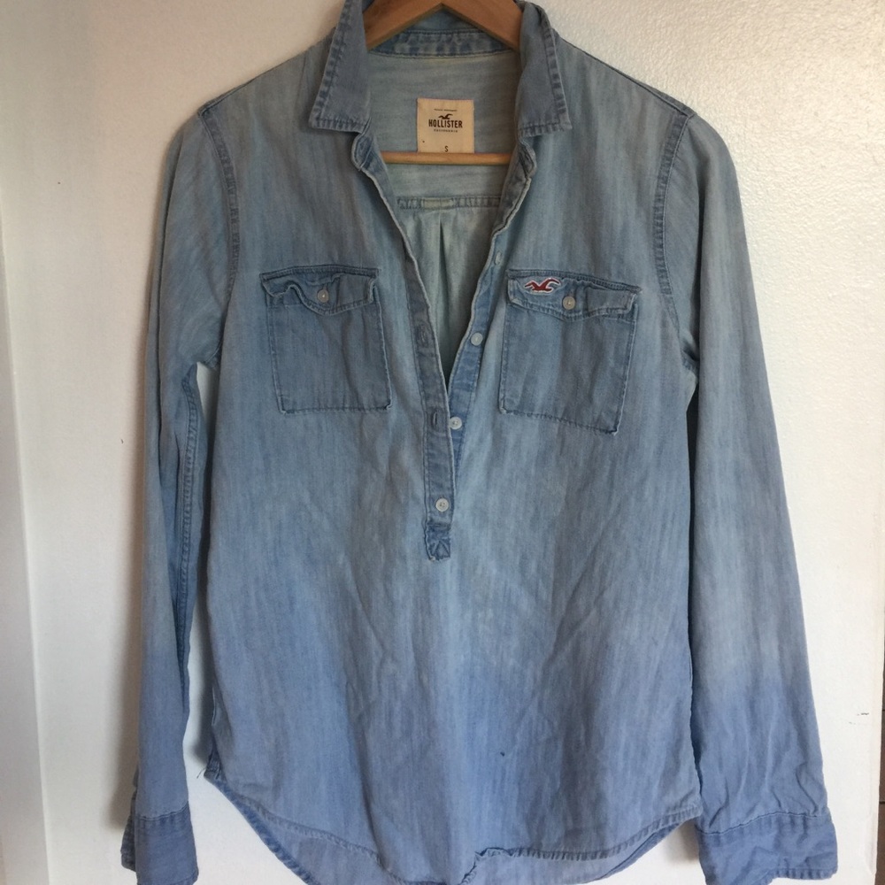 Hollister Light-wash Denim Half button up S