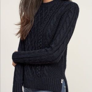 BNWT Abercrombie Cable Knit Zip Sweater