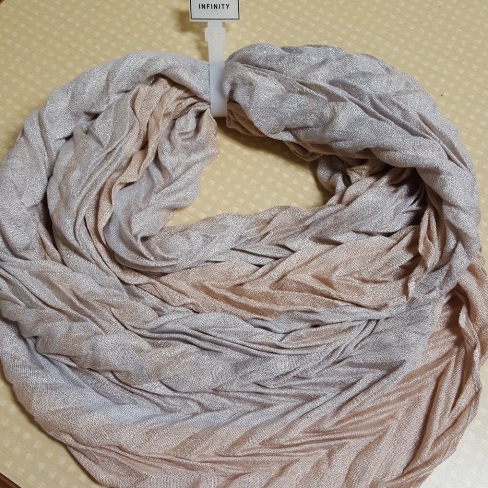 NWT INFINITY SCARF $10 obo