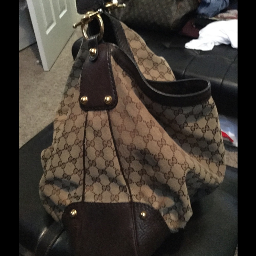 🛑SOLD🛑Large Gucci Hobo
