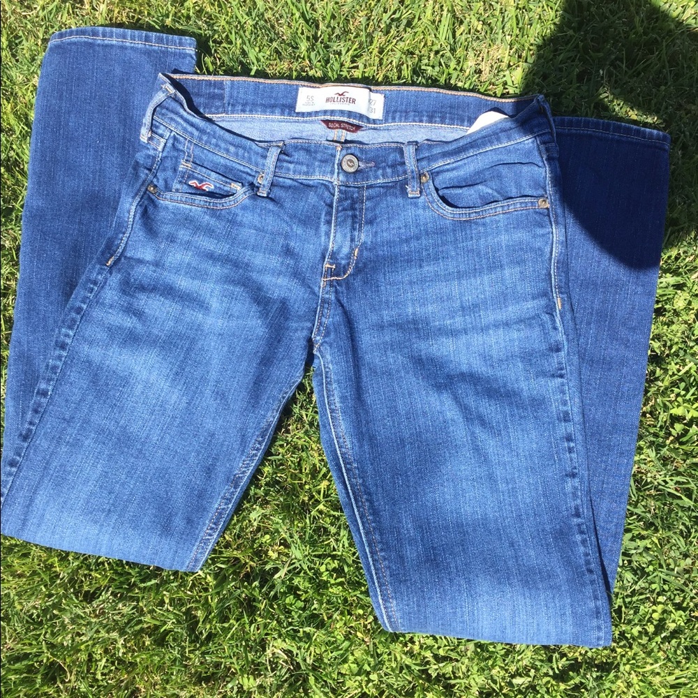 Hollister jeans size 5, short ✌🏻