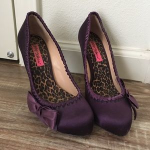 Betsey Johnson Pumps