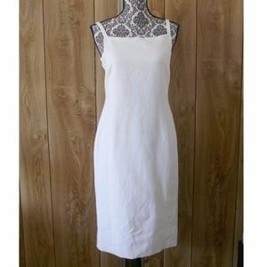 MONDI Cream and White Sleeveless Shift Dress