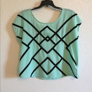 Forever 21 top in mint!