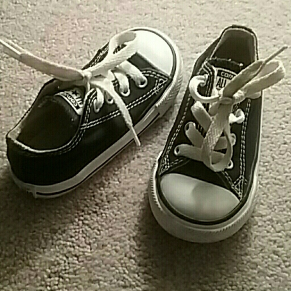 Baby converse low