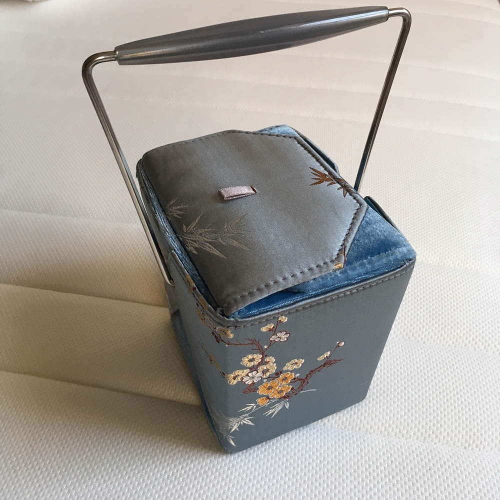 Silk blue velvet take out purse