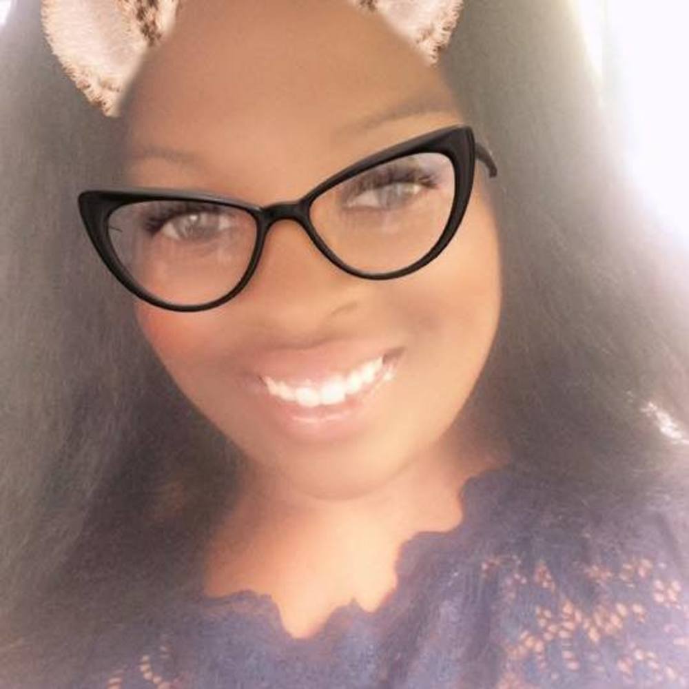 Meet your Posher, Ismaëlla
