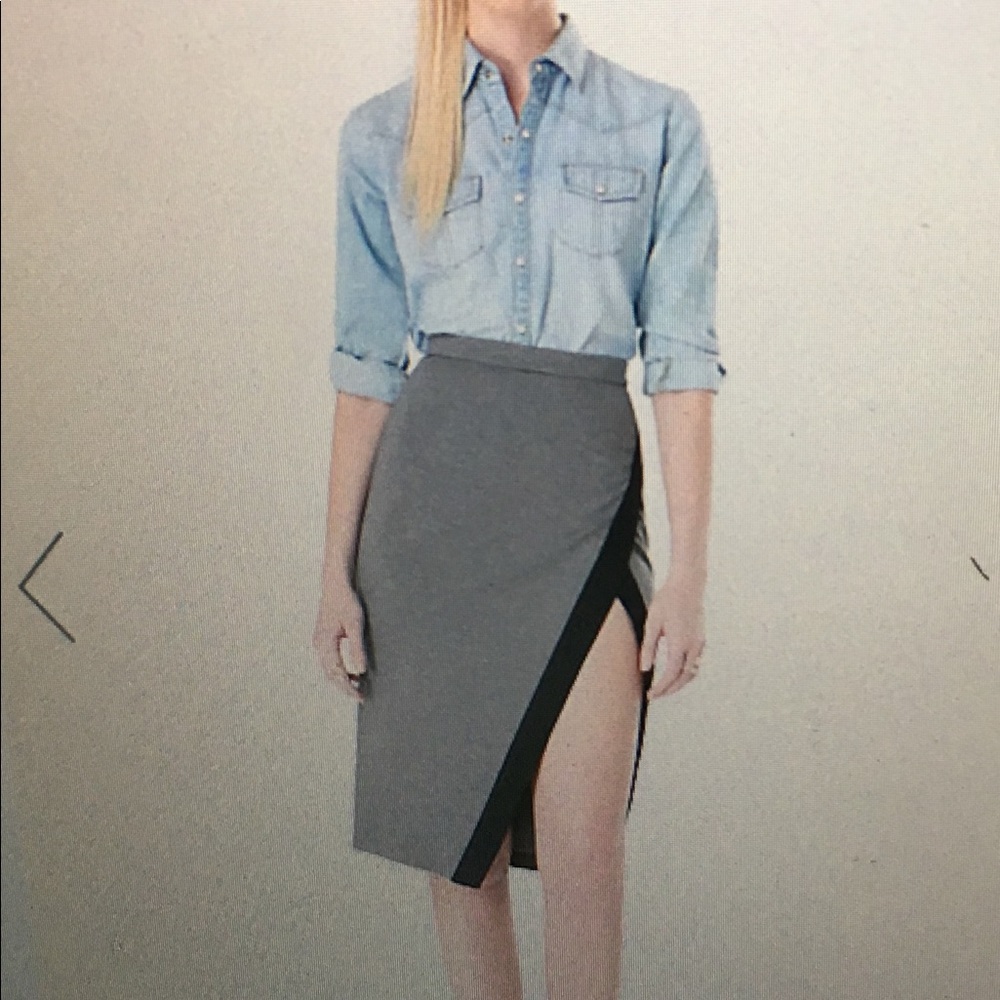 90s inspired bebe High waisted skirt