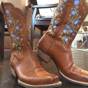 Ariat Uptown Cowgirl Boots