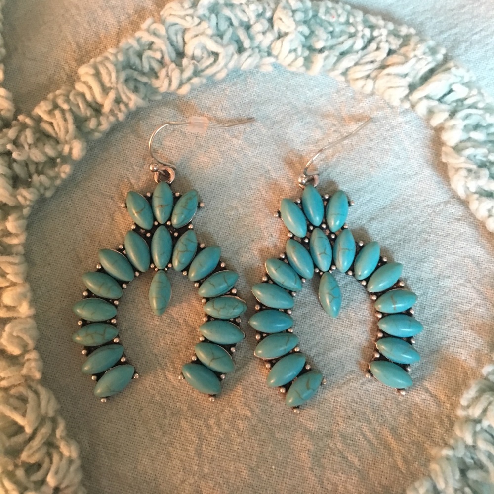 Never Worn Turquoise Squash Style Earrings