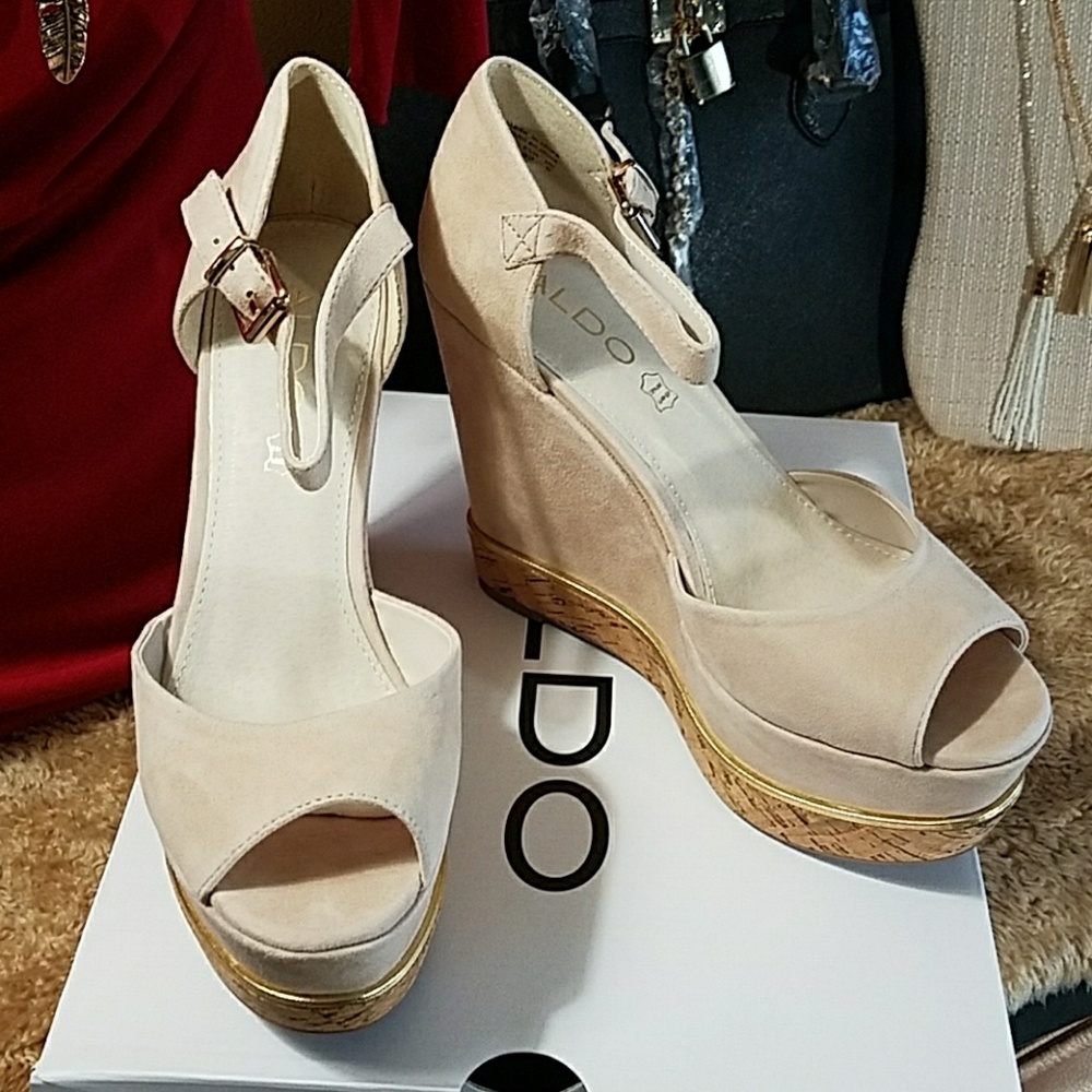 ALDO  - Nude platform wedge NIB