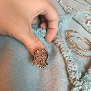 James Avery Open Sorrento Ring Size 5.5