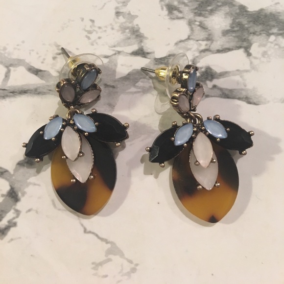 ✨ Tortoise Shell Dangle Earrings - Picture 2 of 7